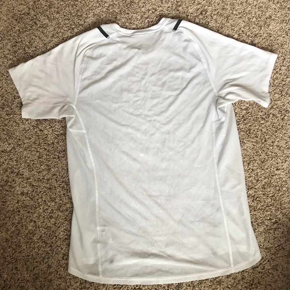 White Nike Athletic Tee (Men’s L) - Picture 6 of 6